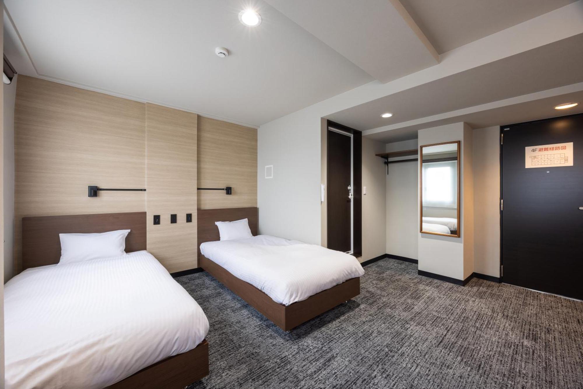 Royal Hotel 2*